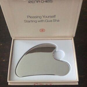 Rena Chris Metal gua sha